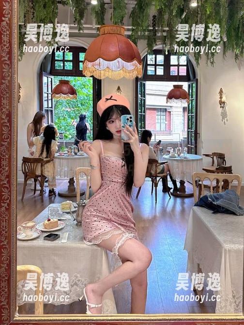 一起追踪“51黑料网页版”的视频，揭开娱乐圈中的黑料面纱