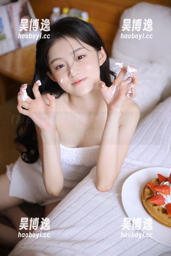 718黑瓜吃料在线更新，最新热闻带你吃瓜不停
