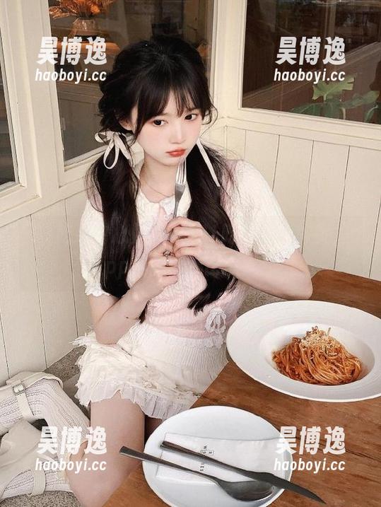 不愧是91吃瓜中心首页，app里的瓜都比瓜大！