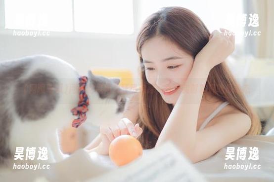 网曝吃瓜网页狂热追踪，女生实时掌握吃瓜动态