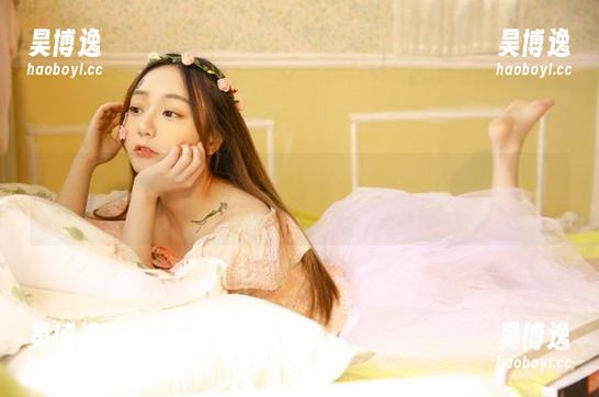 从“zztt15.su黑料不打烊”app入口发现最新的娱乐黑料，带你走进不为人知的娱乐圈背后故事！
