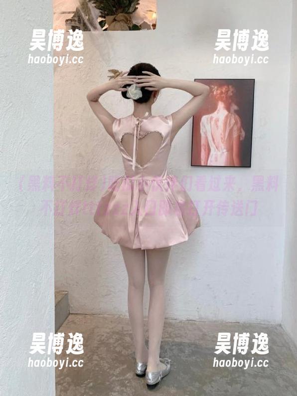 吃瓜小伙伴们看过来，黑料不打烊tttzzz入口即将打开传送门