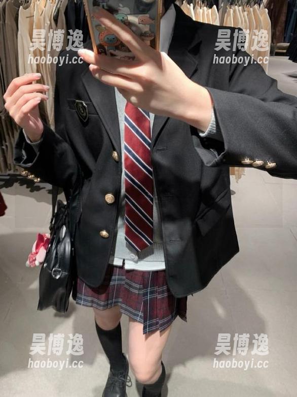 黑料不打烊tttzzz入口持续更新，吃瓜网友必备的爆料信息集散地