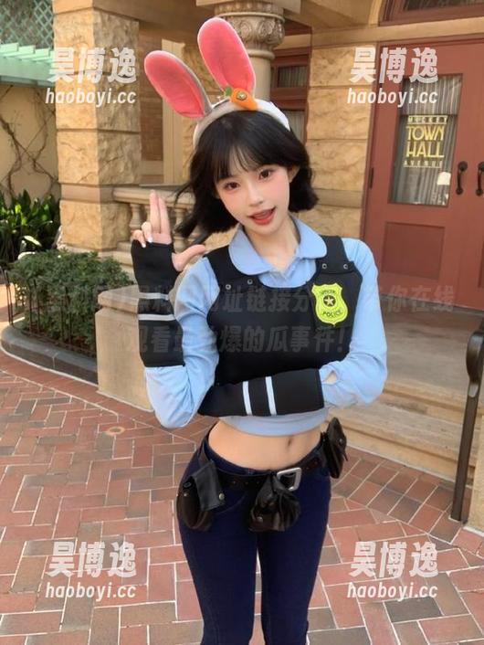 黑料网 黑料网网址链接分享,带你在线观看最劲爆的瓜事件!