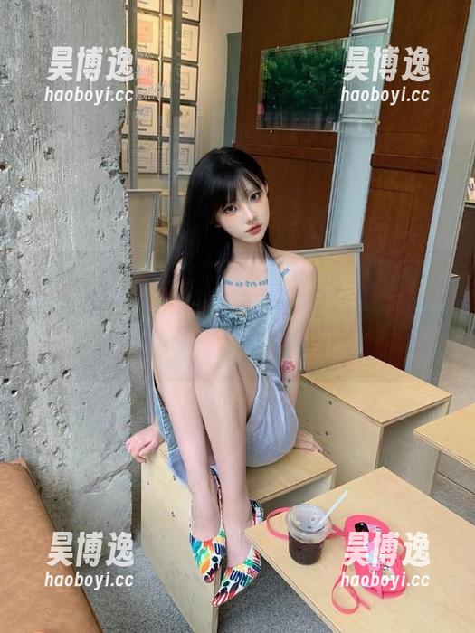 黑料网站 有了“黑料黑料网站”的导航,我每天都有新的“黑料”可以吃,真的是追星必备神器!