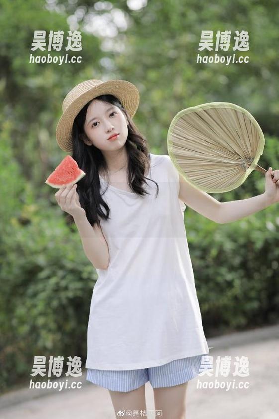 吃瓜必看！“黑网料”发布最新动态，揭秘娱乐圈隐秘新闻